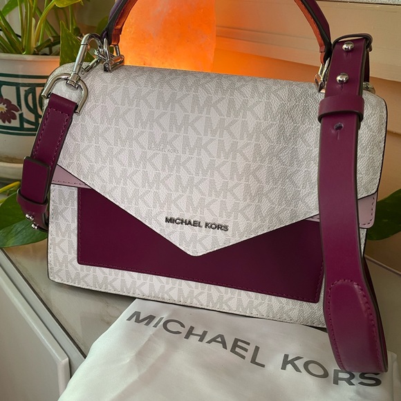 MICHAEL Michael Kors Handbags - NWT Michael Kors ludlow in signature garnet multi